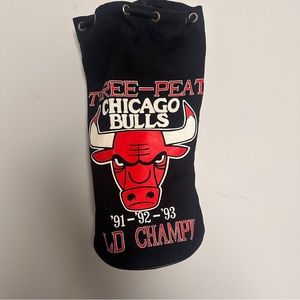 Vintage* Chicago Bulls world championship duffle bag from 1993